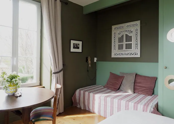 La Maison De 1868 招待所